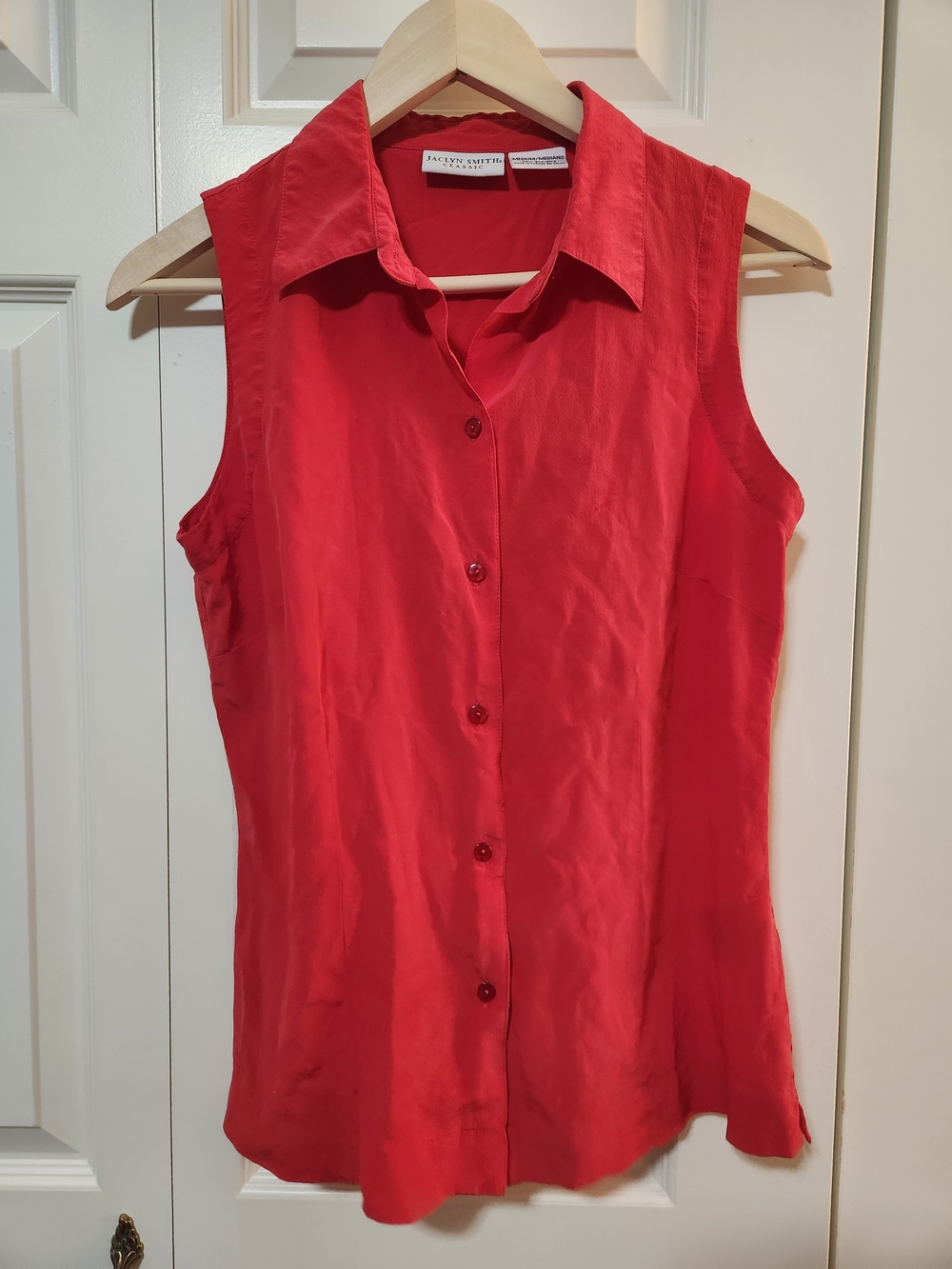 Jaclyn Smith Red Sleeveless Button-Down Shirt 100% Silk Business Casual 90s Mom